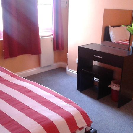 The Queens Hostel Bristol Ngoại thất bức ảnh
