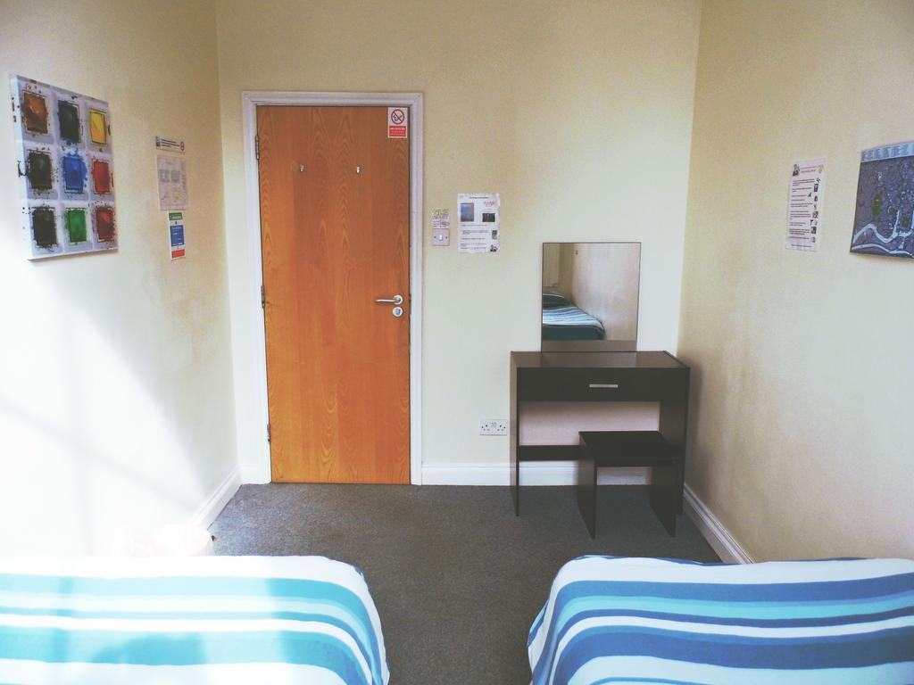 The Queens Hostel Bristol Ngoại thất bức ảnh
