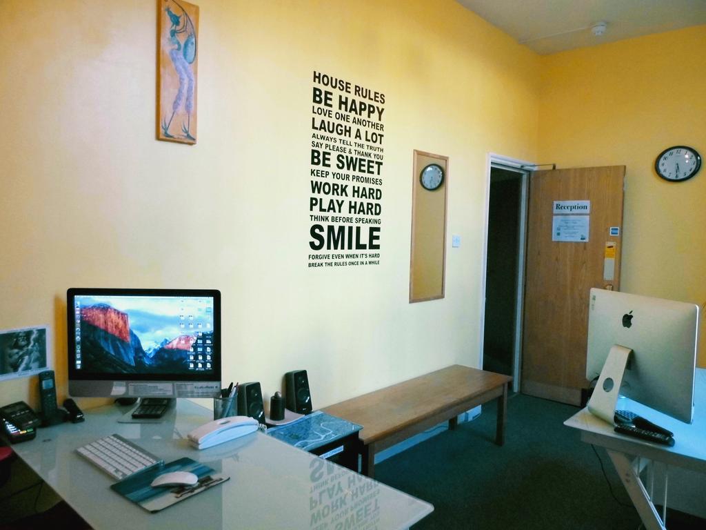 The Queens Hostel Bristol Ngoại thất bức ảnh