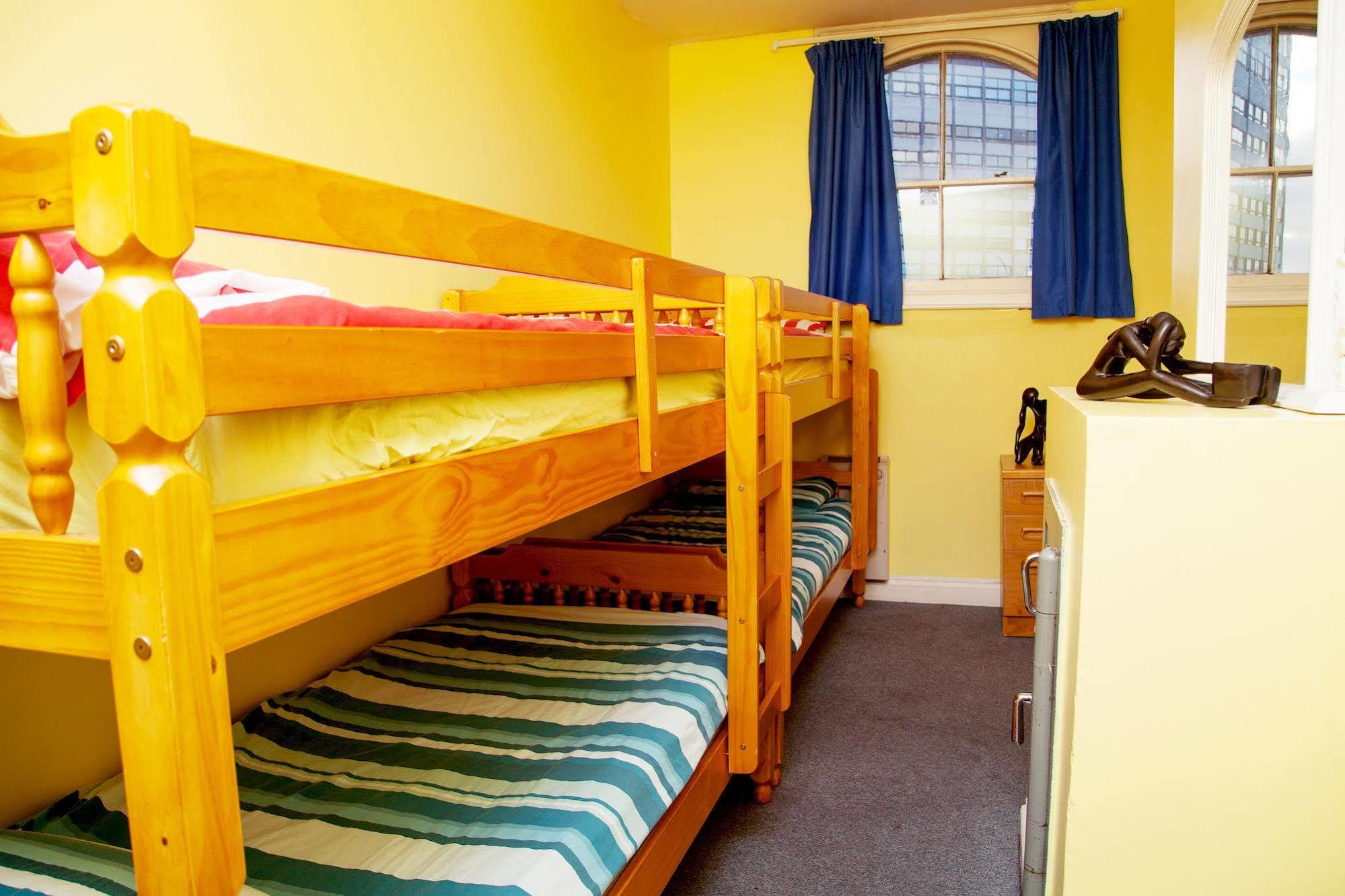 The Queens Hostel Bristol Ngoại thất bức ảnh